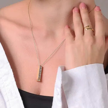 Collar Con Mensaje Te amo  Bañado en Oro 18K + envío gratis + Caja de Regalo