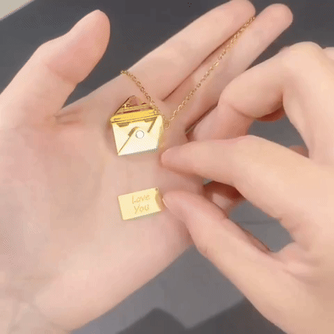 Collar Carta Amor I love You  Baño Oro 18K + envío gratis + Caja de Regalo